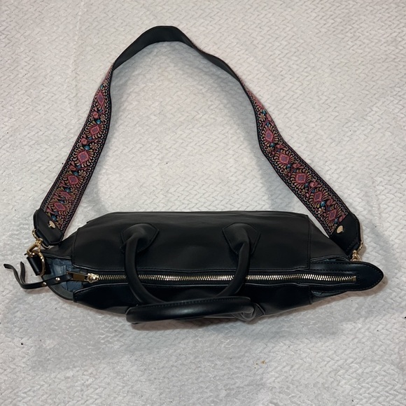 JUSTFAB Nikol Satchel Black - Picture 3 of 8